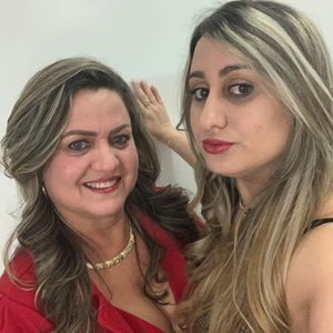 Meet your Posher, Maura